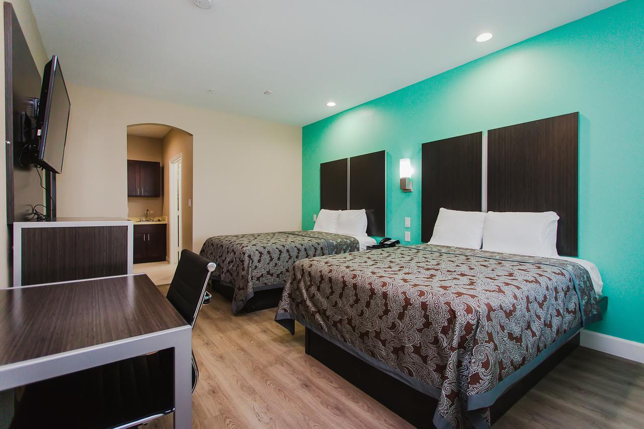 سايبريس Crystal Inn - Willowbrook Mall المظهر الخارجي الصورة